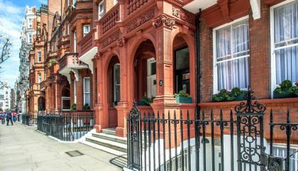 The Apartments by The Sloane Club - image 18