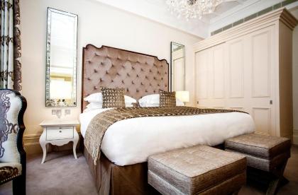 The Apartments by The Sloane Club - image 8