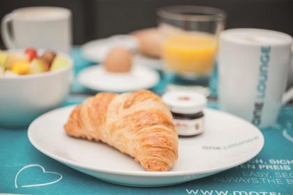 Motel One London-Tower Hill - image 8