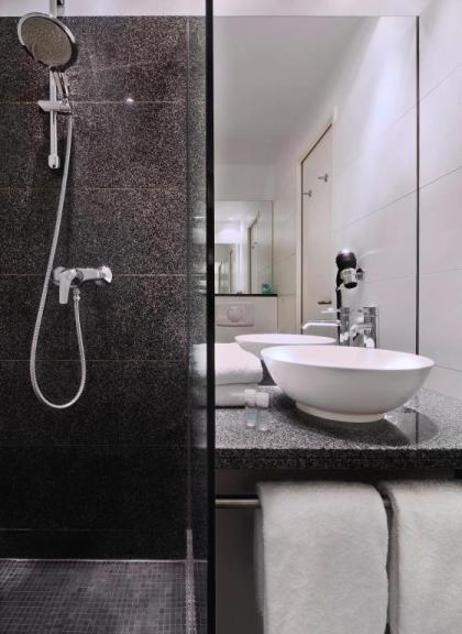 Motel One London-Tower Hill - image 9