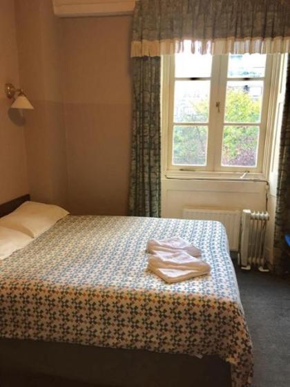 Four Stars Hotel - image 12