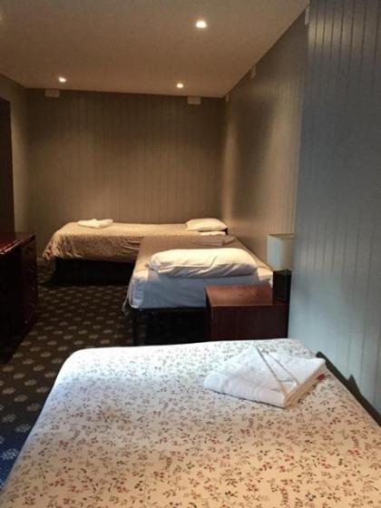 Four Stars Hotel - image 14