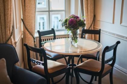 44 Curzon Street by Mansley - image 17