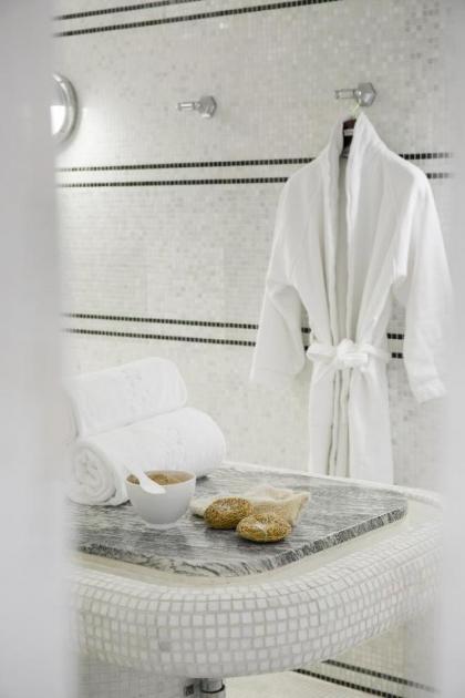 The Beaumont Hotel - image 18