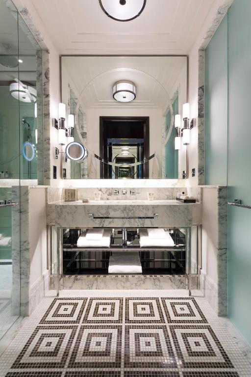 The Beaumont Hotel - image 2