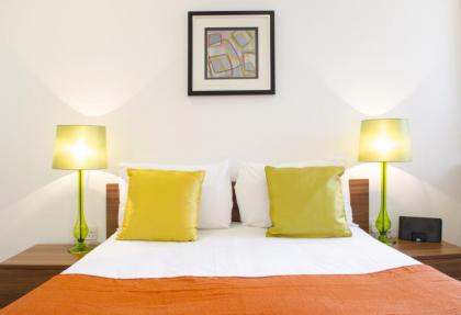 Old Street City Apartments - image 2