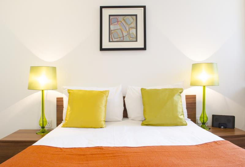 Old Street City Apartments - image 2