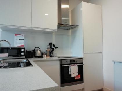 Leather Lane Serviced Apartments - image 5