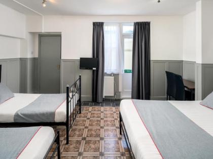 OYO Kings Hotel - image 14