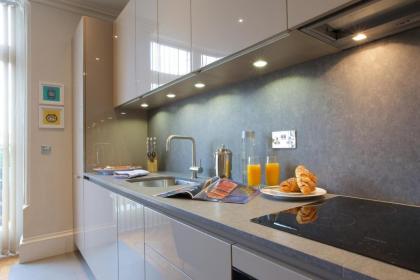 Barons Court Queens Club by Viridian Apartments - image 5