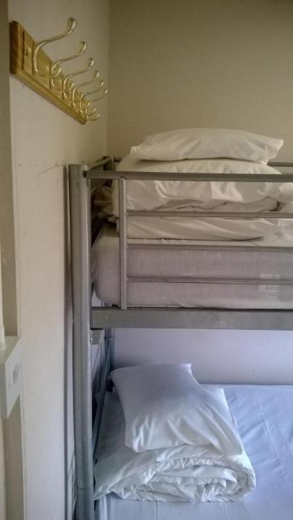 Queen Elizabeth Hostel - image 1