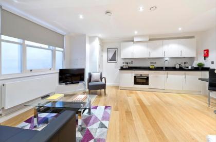 Red Lion Court by City2Stay - image 7