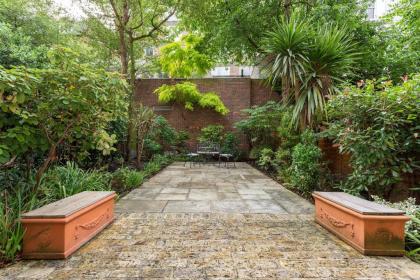 Veeve - Two Bedroom Apartment in Earl's Court - image 13