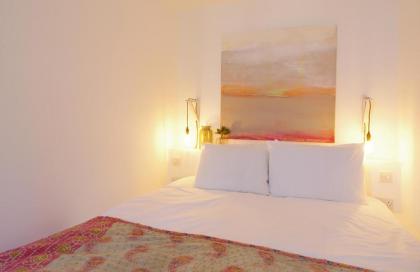 Stylish Fitzrovia Studios W1 - image 14