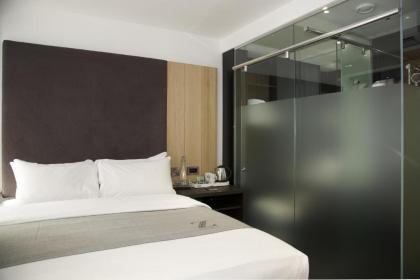 The Z Hotel City - image 10