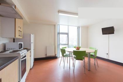 Davies Court (Canary Wharf) - image 14