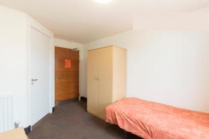 Davies Court (Canary Wharf) - image 16