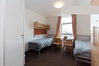 Davies Court (Canary Wharf) - image 20