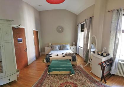 House close to kings cross - image 17