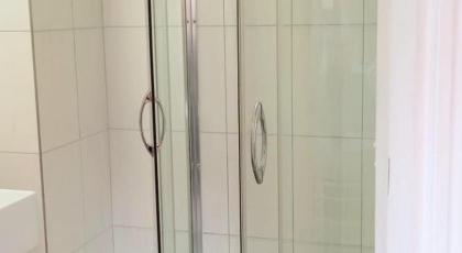 Bright Central London Apartments by DC London Rooms - image 6