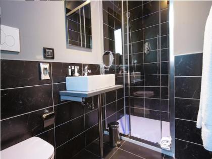 The Bryson Hotel - image 10