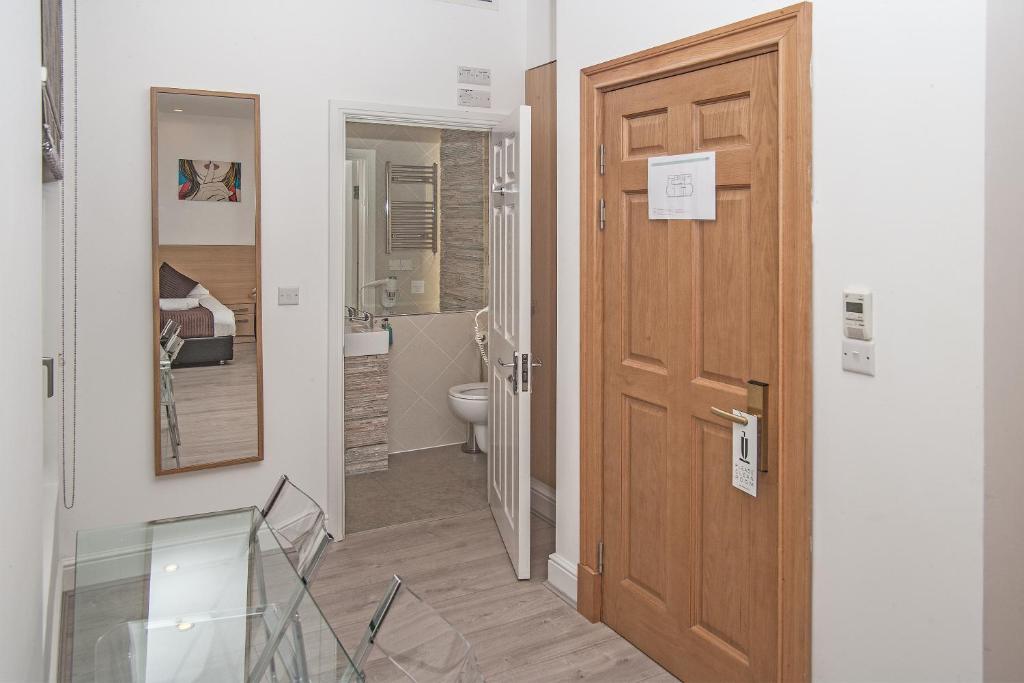 NOX HOTELS - Kensington - image 6