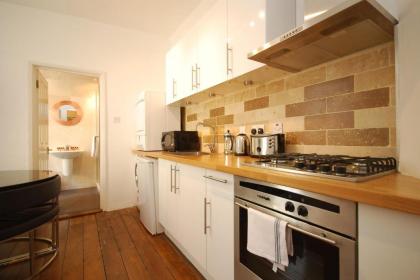 Old Compton Street - image 3