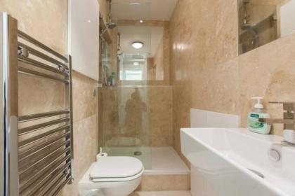 Apartments Craven Terrace - image 15