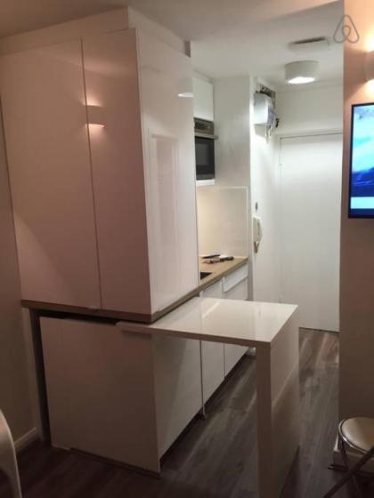 Apartments Craven Terrace - image 3