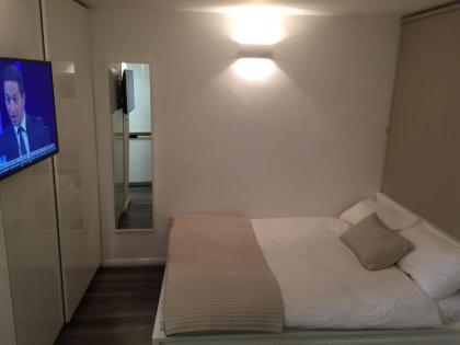 Apartments Craven Terrace - image 5