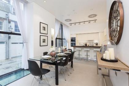Urban Chic - Chiltern & Baker - image 17