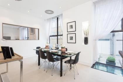 Urban Chic - Chiltern & Baker - image 19