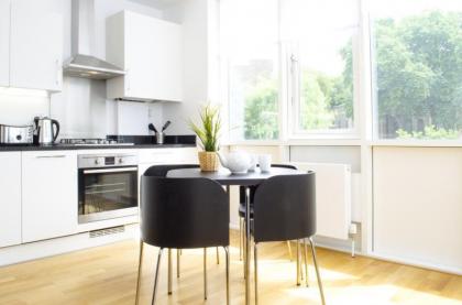 Camden Market Apartments - image 6