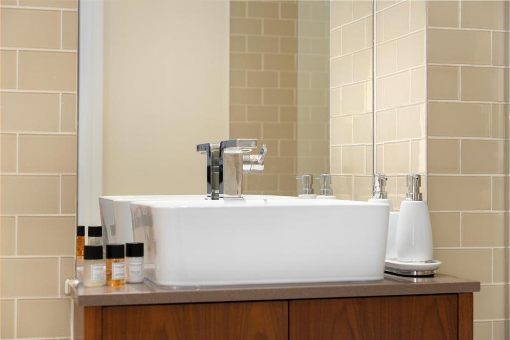 Lincoln Plaza Serviced Apartments by TheSqua.re - image 6