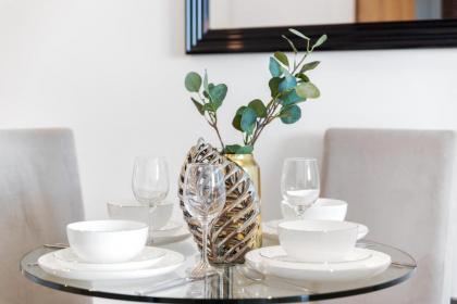Lincoln Plaza Serviced Apartments by TheSqua.re - image 8