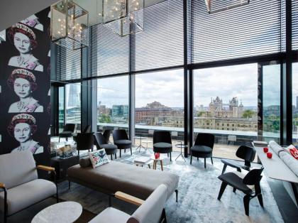 citizenM Tower of London - image 1