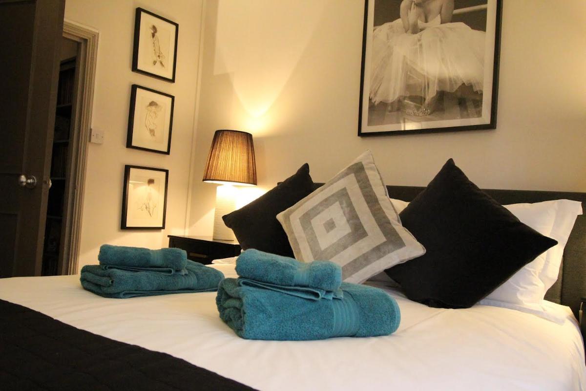 The Bromptons Luxury South Kensington Apartment - image 5