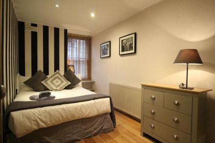 The Bromptons Luxury South Kensington Apartment - image 7