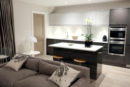 56 Welbeck Street - image 5