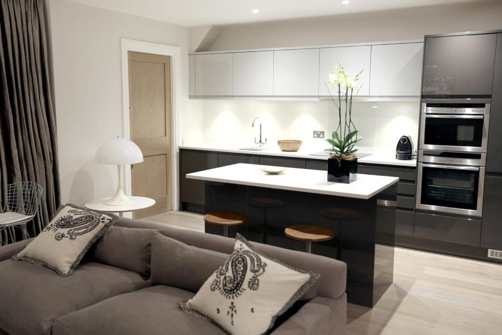 56 Welbeck Street - image 5