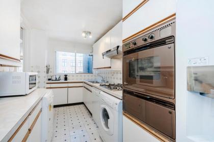 Prime London Apartment Oxford Circus - image 23