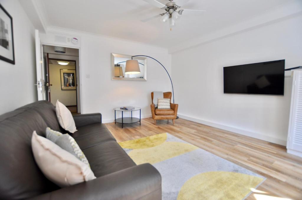 Marlyn Lodge – City of London - main image