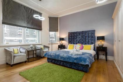 Apartment on Duke Street - image 11