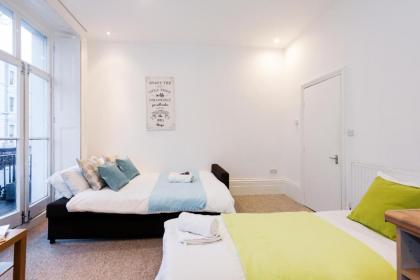 Dream South Kensington Apartment - image 15