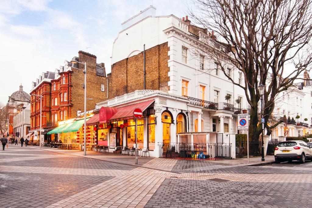 Dream South Kensington Apartment - image 2