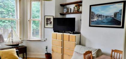 Comfortable Central Apartment in London - image 10