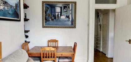 Comfortable Central Apartment in London - image 11