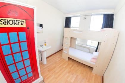 Kensal Green Backpackers 2 - image 3