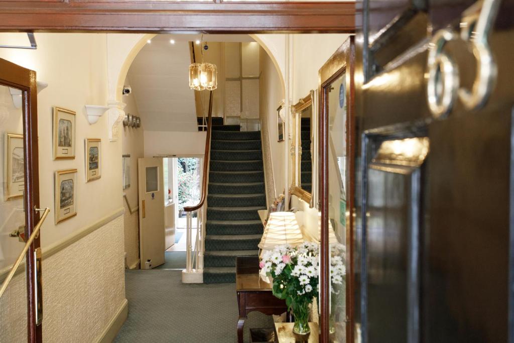 Jesmond Hotel - image 2