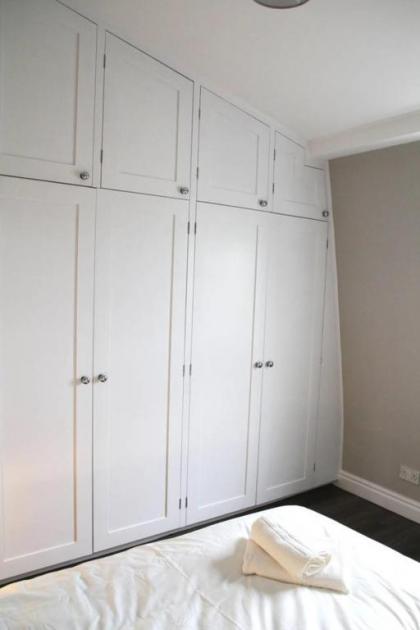 Cosy 2BR home in Notting Hill 5 guests! - image 18